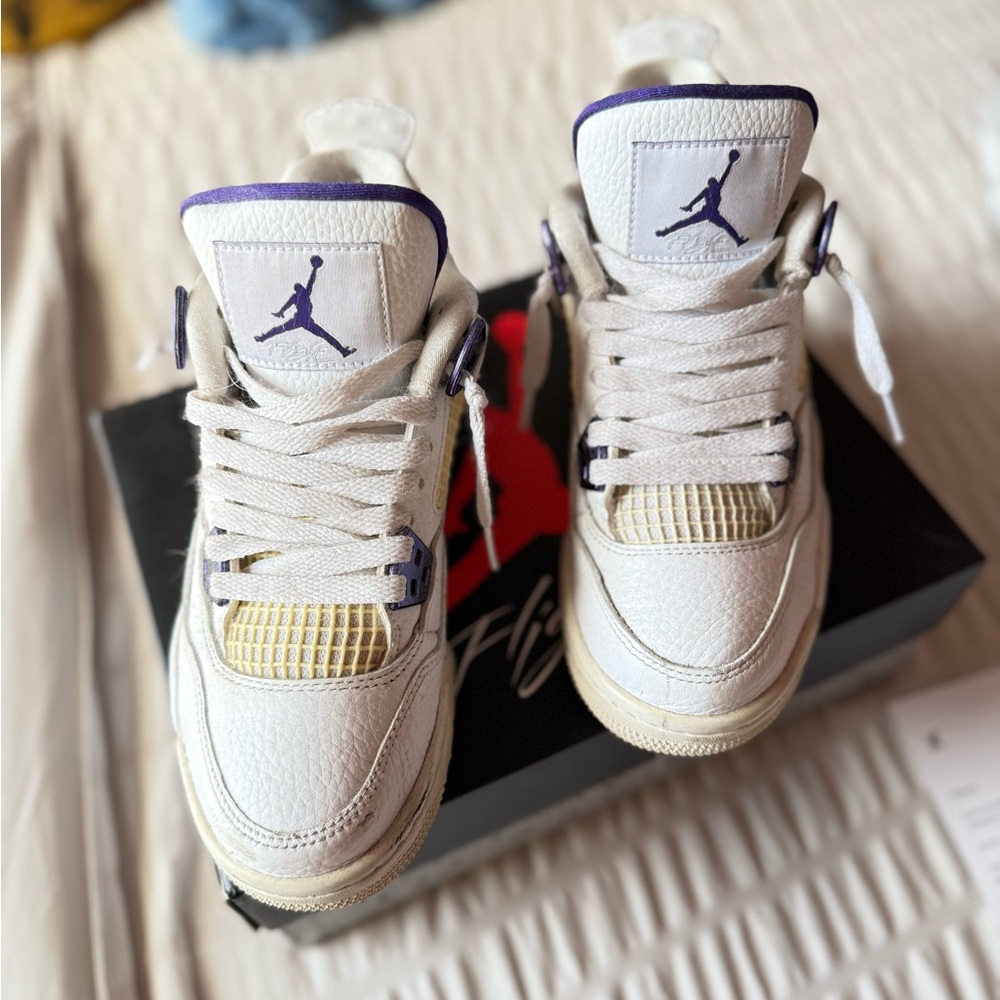 Jordan Kids Sneakers in White and Purple